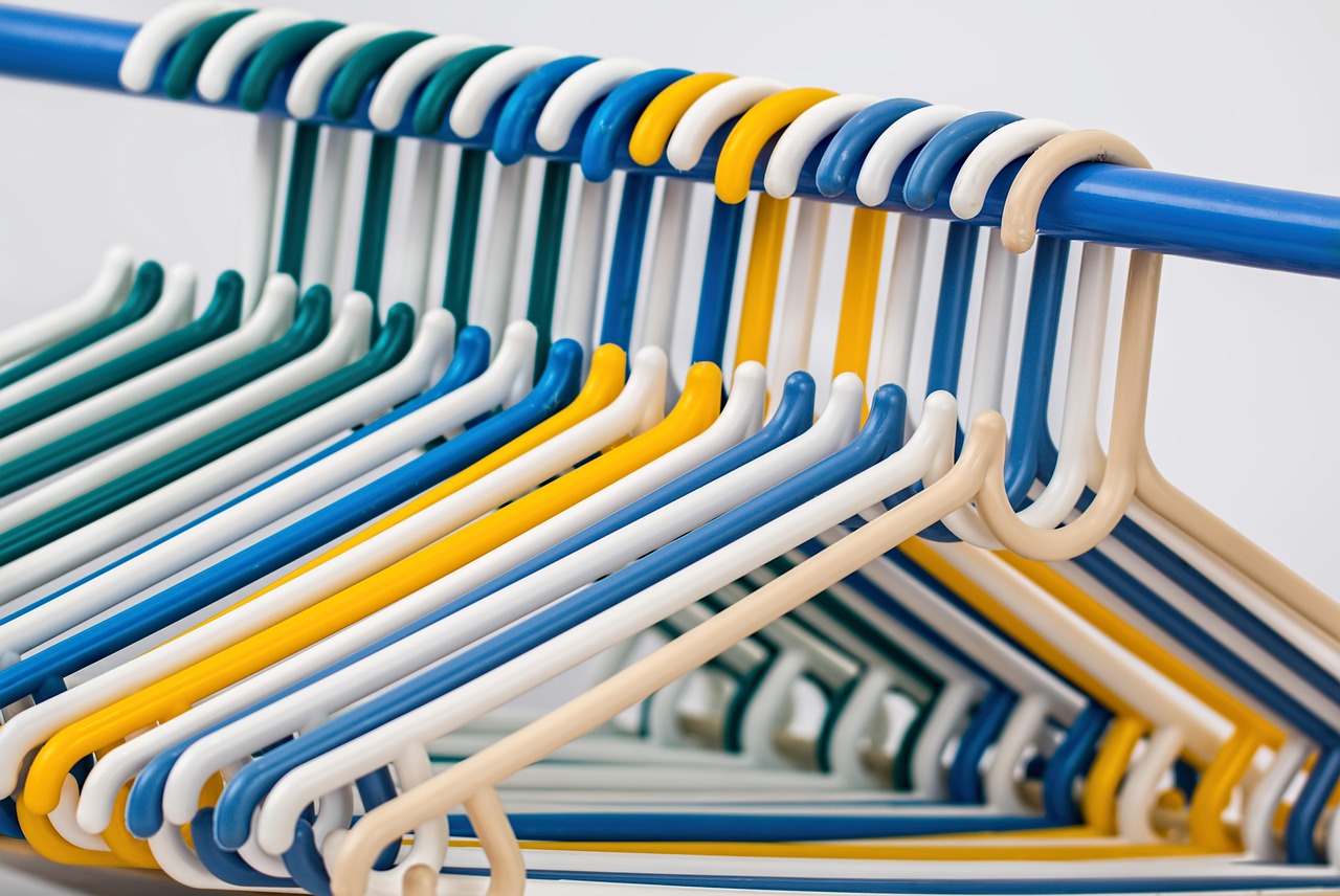 DIY : Créer un dressing walk-in découvrez nos solutions élégantes et fonctionnelles pour aménager votre walk-in closet idéal, alliant organisation et style dans un espace personnalisé.