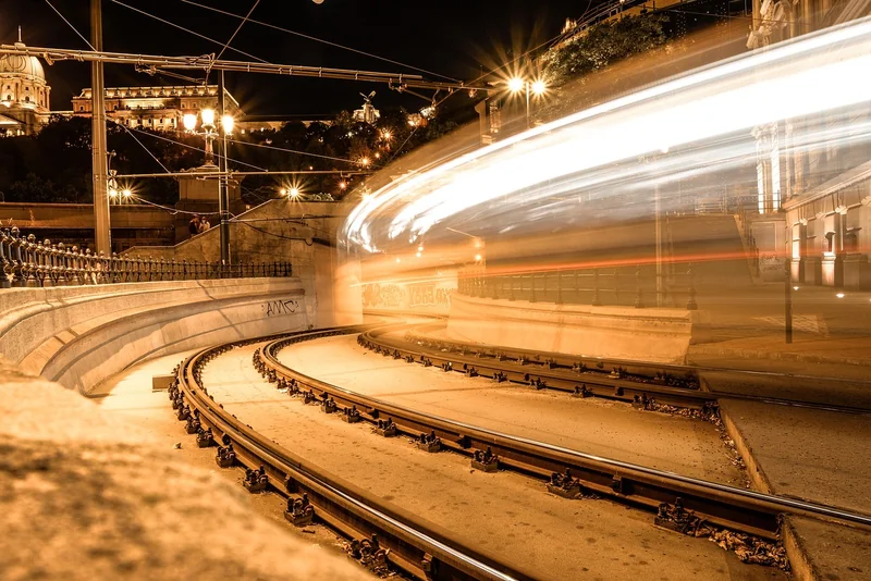 Le détail qui fait exploser le prix : le rail tournant
