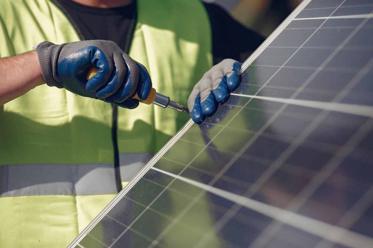 Installer un tableau électrique aux normes : guide pratique